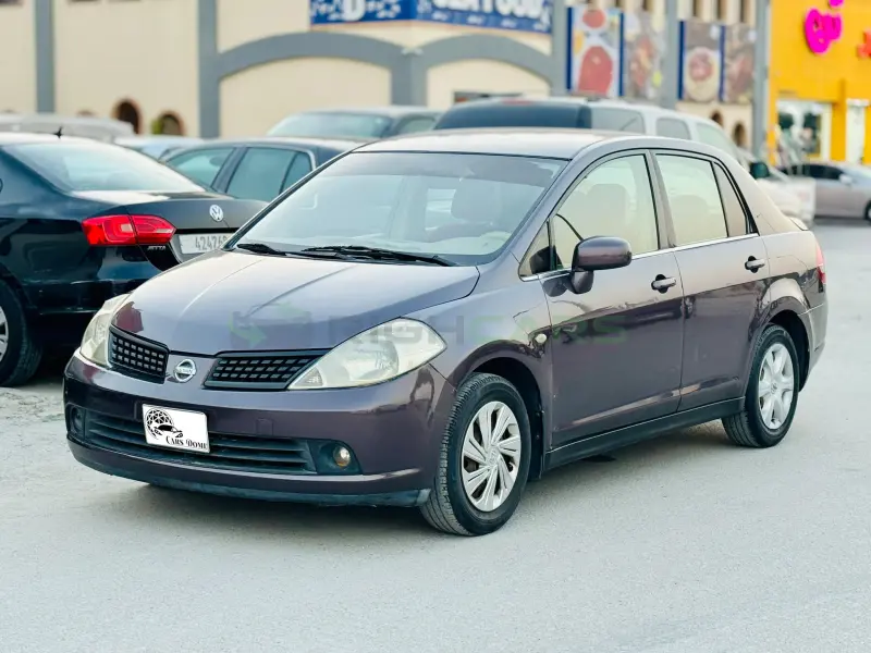  Nissan Tiida 